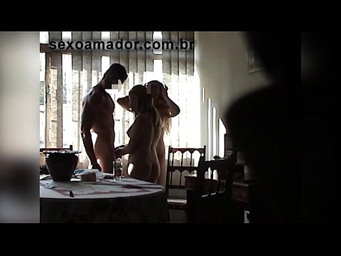 ❤️ جنسی دوست ایک دیو آدمی اور اس کے ساتھ ایک تھریسم کو مدعو کرتے ہیں۔ ❌ ہم پر